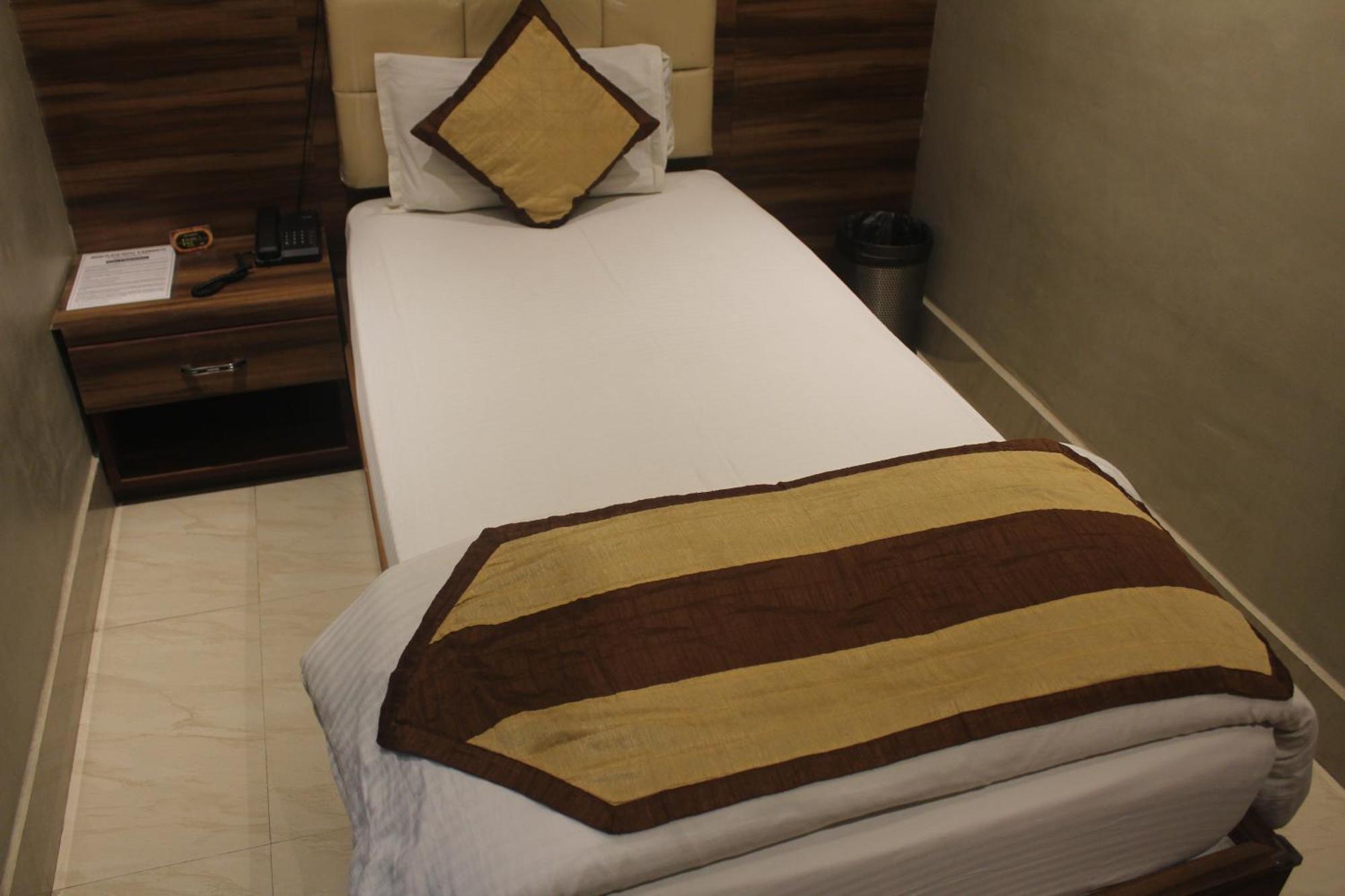 Hotel Oishi Plaza Mukutmanipur Екстериор снимка