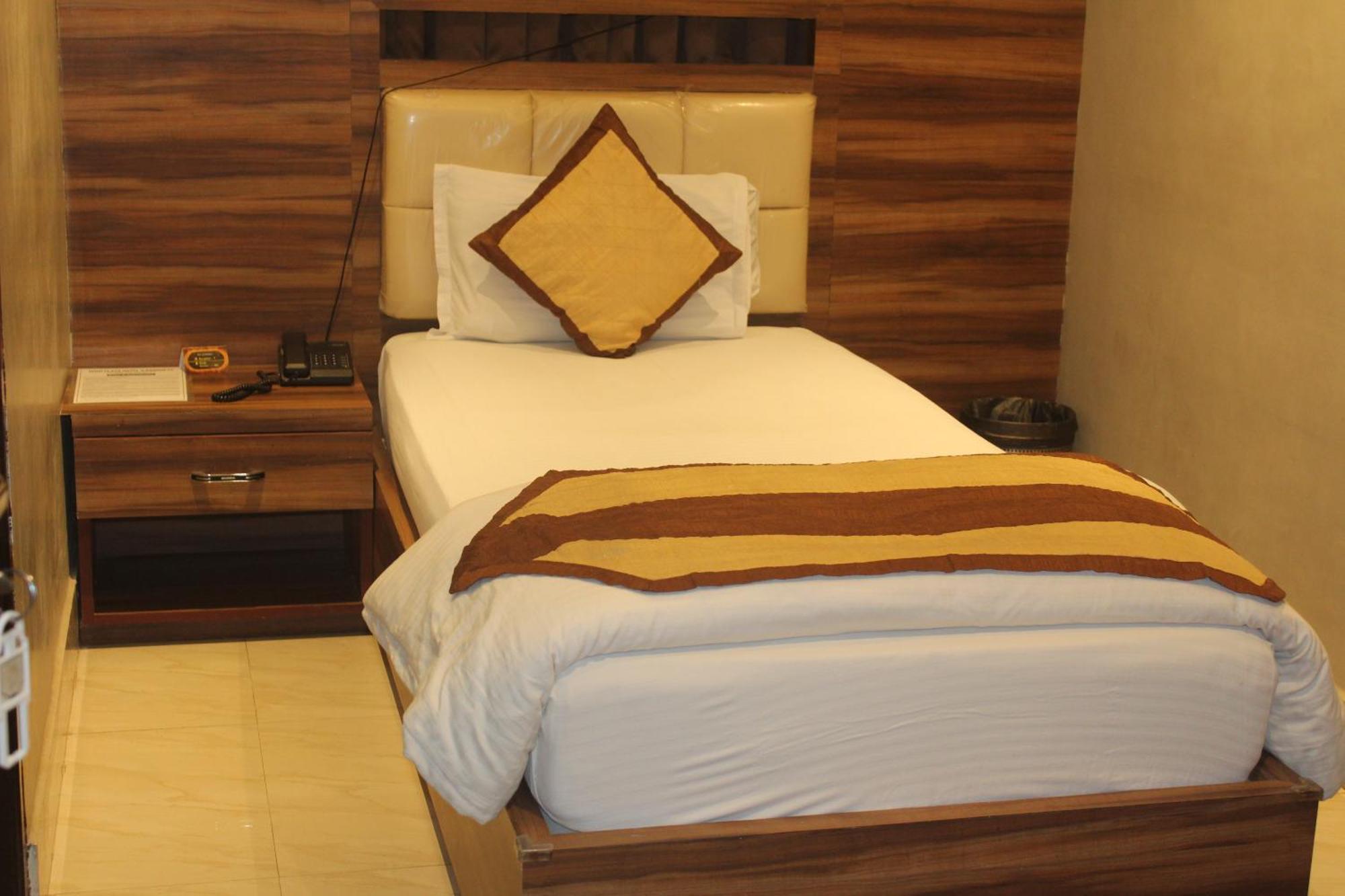 Hotel Oishi Plaza Mukutmanipur Екстериор снимка
